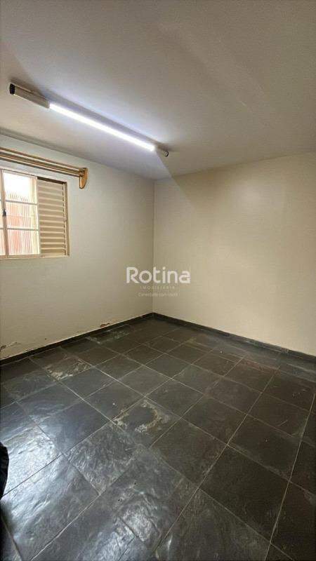 Casa à venda, 4 quartos em Uberlândia no bairro Vigilato Pereira no valor de R$ 900.000,00 - Rotina Imobiliária: 