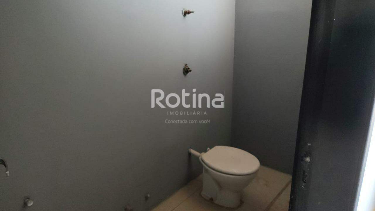 Apartamento para alugar, 2 quartos em Uberlândia no bairro Osvaldo Rezende no valor de R$ 1.200,00 - Rotina Imobiliária: 