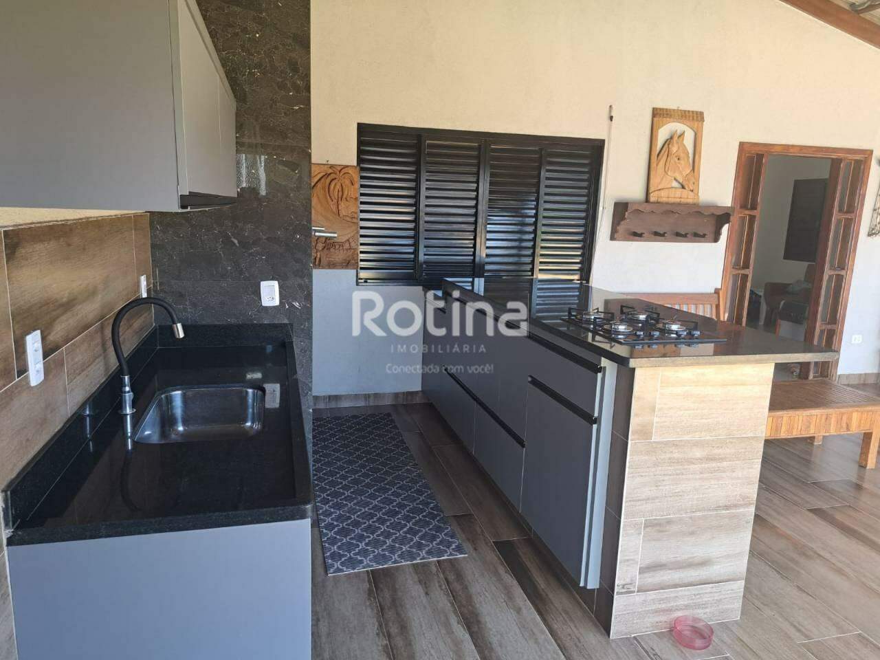 Casa à venda, 2 quartos em Uberlândia no bairro Nossa Senhora das Graças no valor de R$ 849.000,00 - Rotina Imobiliária: 