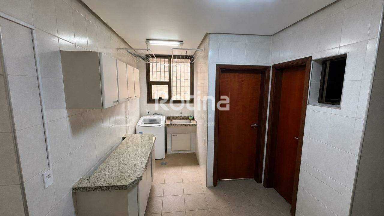 Apartamento à venda, 4 quartos em Uberlândia no bairro Patrimônio no valor de R$ 890.000,00 - Rotina Imobiliária: 