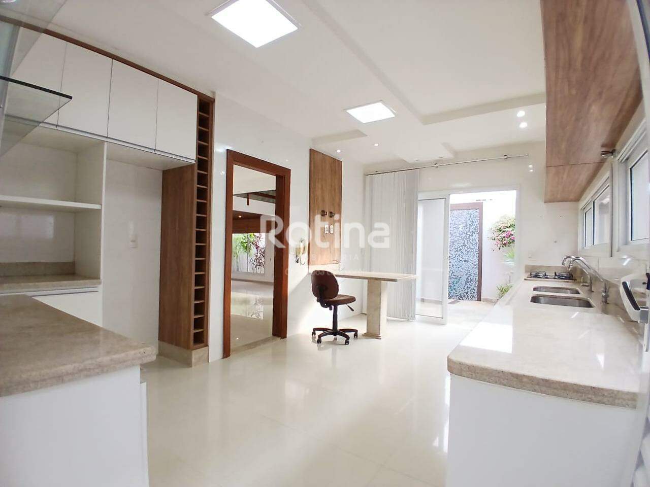 Casa para alugar, 4 quartos em Uberlândia no bairro Tabajaras no valor de R$ 6.700,00 - Rotina Imobiliária: 