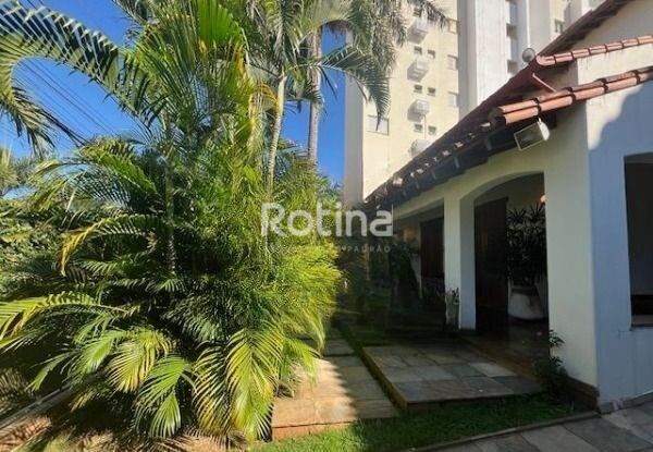 Casa para alugar, 4 quartos em Uberlândia no bairro Tabajaras no valor de R$ 12.000,00 - Rotina Imobiliária: 