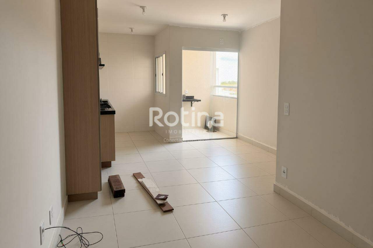 Apartamento à venda, 2 quartos em Uberlândia no bairro Loteamento Portal do Vale II no valor de R$ 350.000,00 - Rotina Imobiliária: 