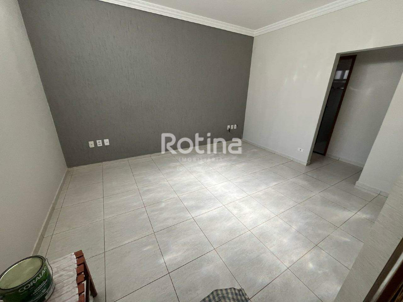 Casa para alugar, 2 quartos em Uberlândia no bairro Conjunto Alvorada no valor de R$ 2.000,00 - Rotina Imobiliária: 