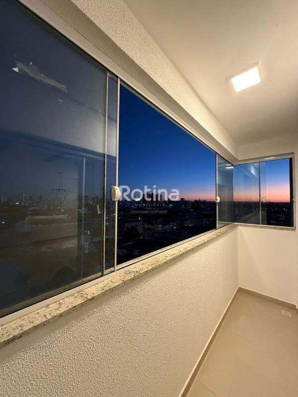 Apartamento à venda, 2 quartos em Uberlândia no bairro Martins no valor de R$ 380.000,00 - Rotina Imobiliária: 