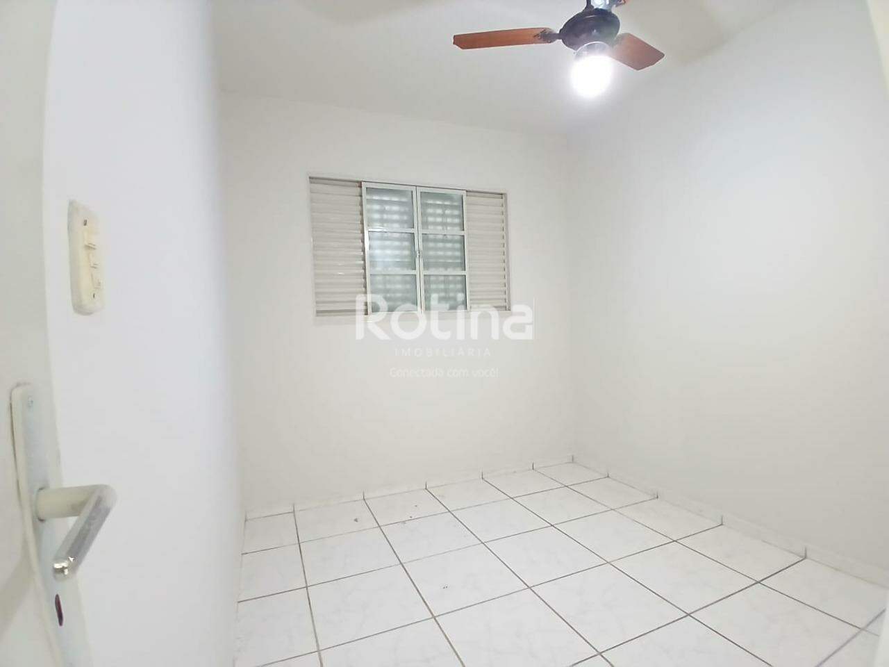 Casa para alugar, 3 quartos em Uberlândia no bairro Taiaman no valor de R$ 2.100,00 - Rotina Imobiliária: 
