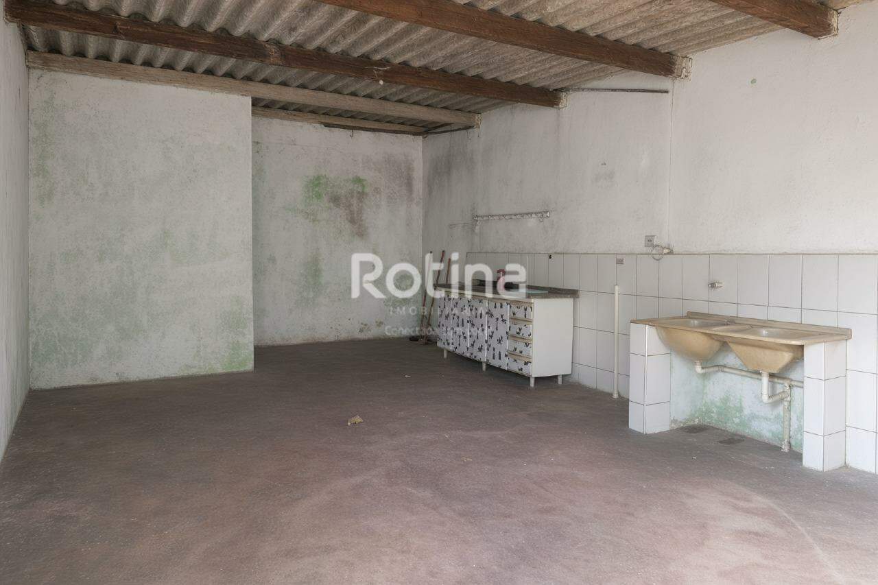Casa à venda, 4 quartos em Uberlândia no bairro Luizote de Freitas no valor de R$ 250.000,00 - Rotina Imobiliária: 