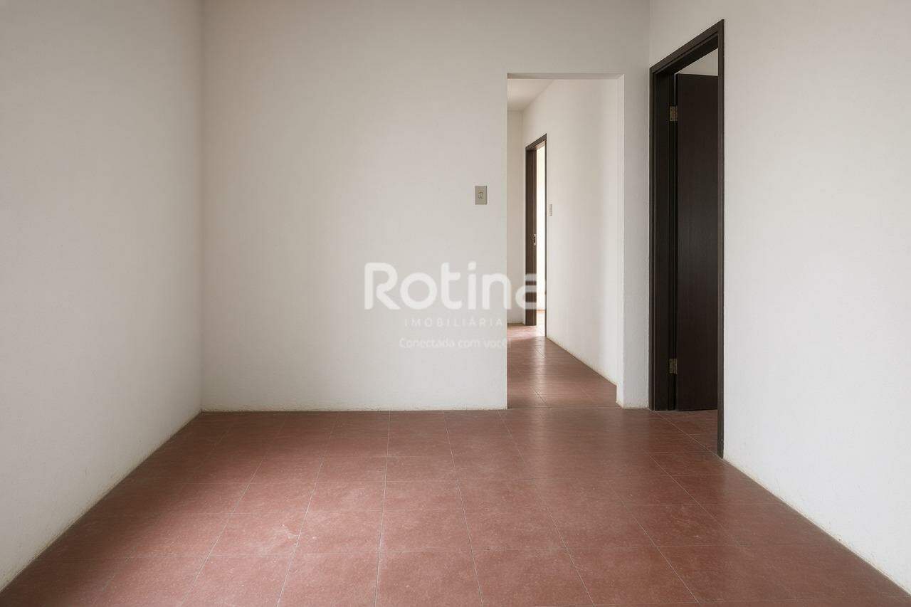 Casa à venda, 4 quartos em Uberlândia no bairro Luizote de Freitas no valor de R$ 250.000,00 - Rotina Imobiliária: 