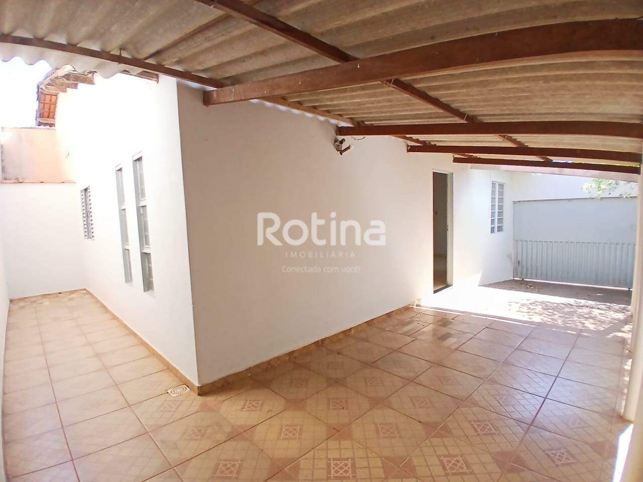 Casa para alugar, 2 quartos em Uberlândia no bairro Aclimação no valor de R$ 1.200,00 - Rotina Imobiliária: 