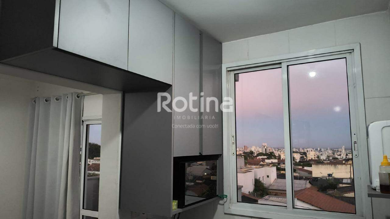 Apartamento à venda, 2 quartos em Uberlândia no bairro Segismundo Pereira no valor de R$ 300.000,00 - Rotina Imobiliária: 