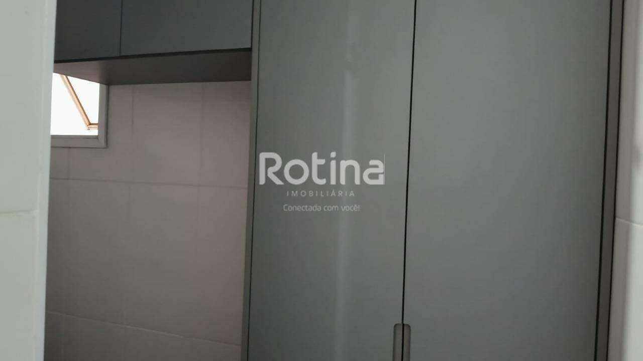 Apartamento à venda, 2 quartos em Uberlândia no bairro Segismundo Pereira no valor de R$ 300.000,00 - Rotina Imobiliária: 