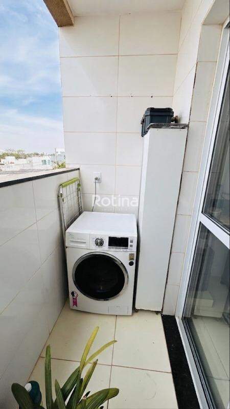 Apartamento à venda, 2 quartos em Uberlândia no bairro Novo Mundo no valor de R$ 295.000,00 - Rotina Imobiliária: 
