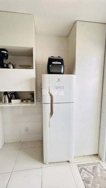 Apartamento à venda, 2 quartos em Uberlândia no bairro Novo Mundo no valor de R$ 295.000,00 - Rotina Imobiliária: 