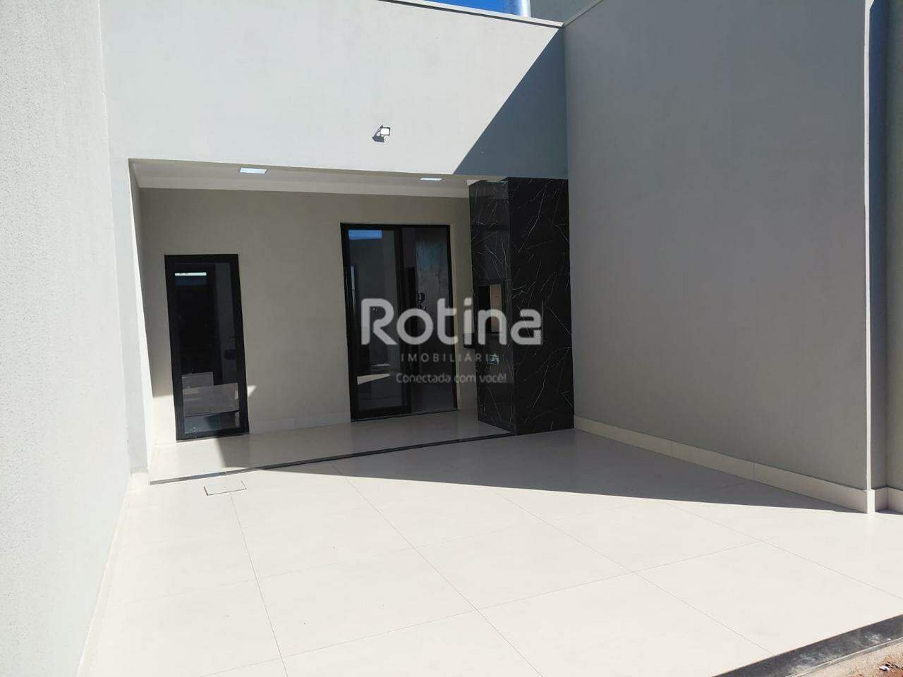 Casa à venda, 3 quartos em Uberlândia no bairro Laranjeiras no valor de R$ 680.000,00 - Rotina Imobiliária: 