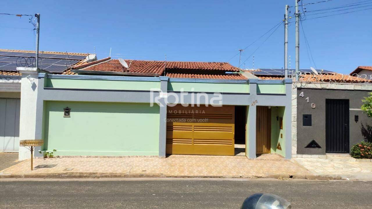 Casa para alugar, 3 quartos em Uberlândia no bairro Jardim Europa no valor de R$ 3.550,00 - Rotina Imobiliária: 