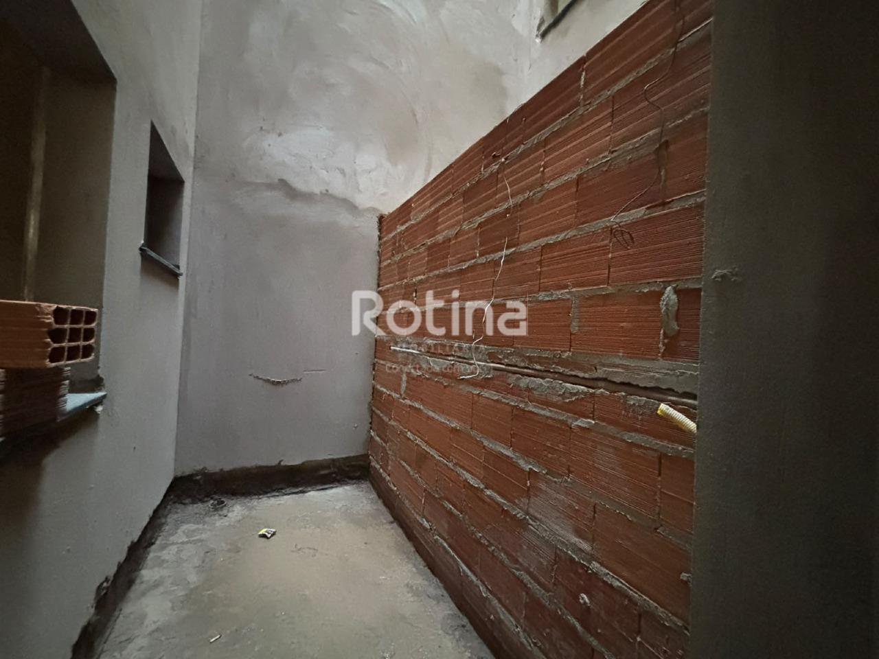 Apartamento à venda, 3 quartos em Uberlândia no bairro Santa Mônica no valor de R$ 530.000,00 - Rotina Imobiliária: 