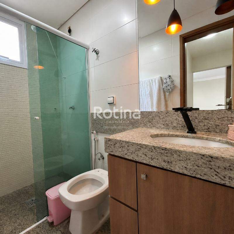 Apartamento à venda, 3 quartos em Uberlândia no bairro Santa Mônica no valor de R$ 565.000,00 - Rotina Imobiliária: 