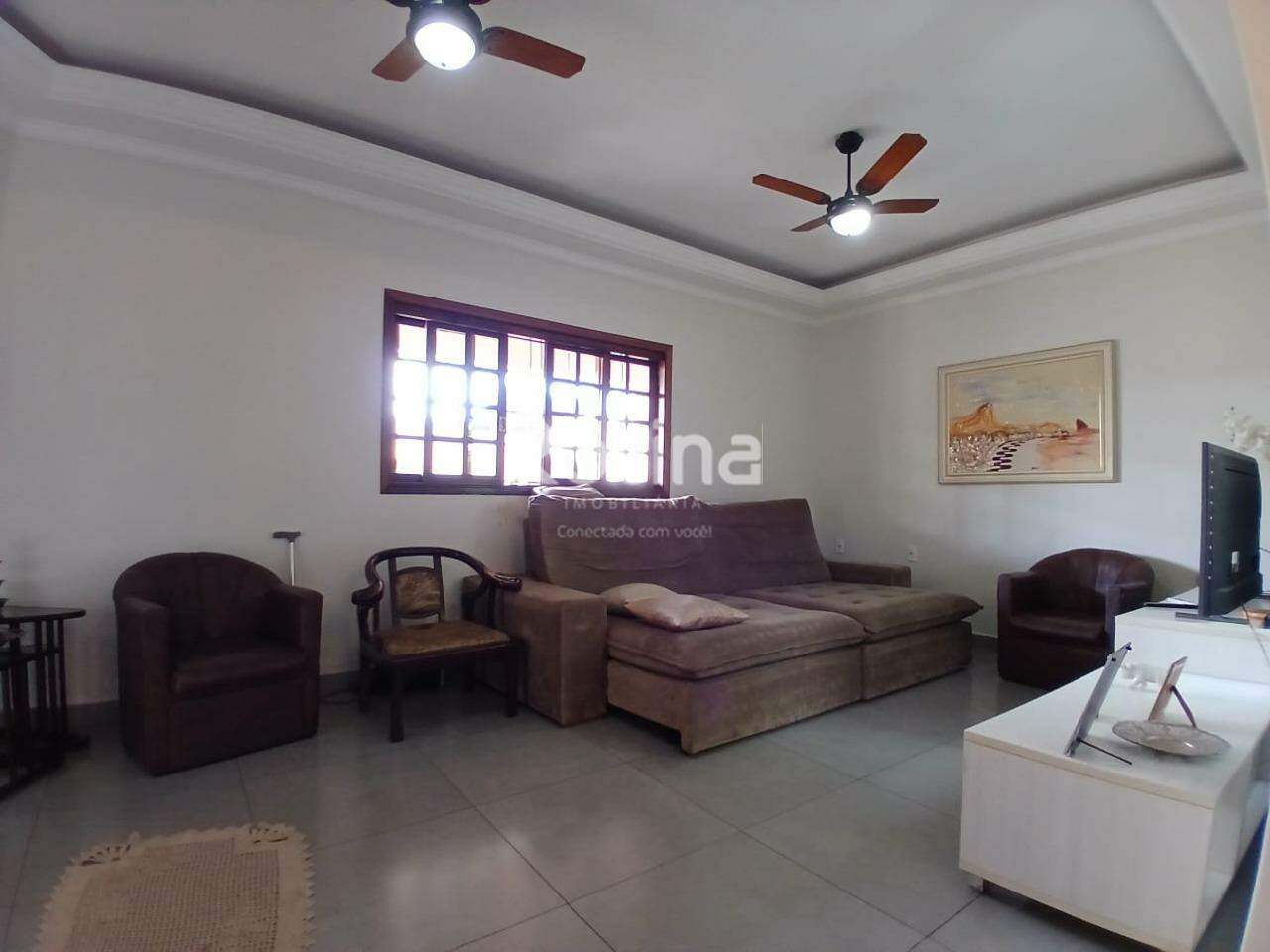 Casa para alugar, 4 quartos em Uberlândia no bairro Cidade Jardim no valor de R$ 5.800,00 - Rotina Imobiliária: 