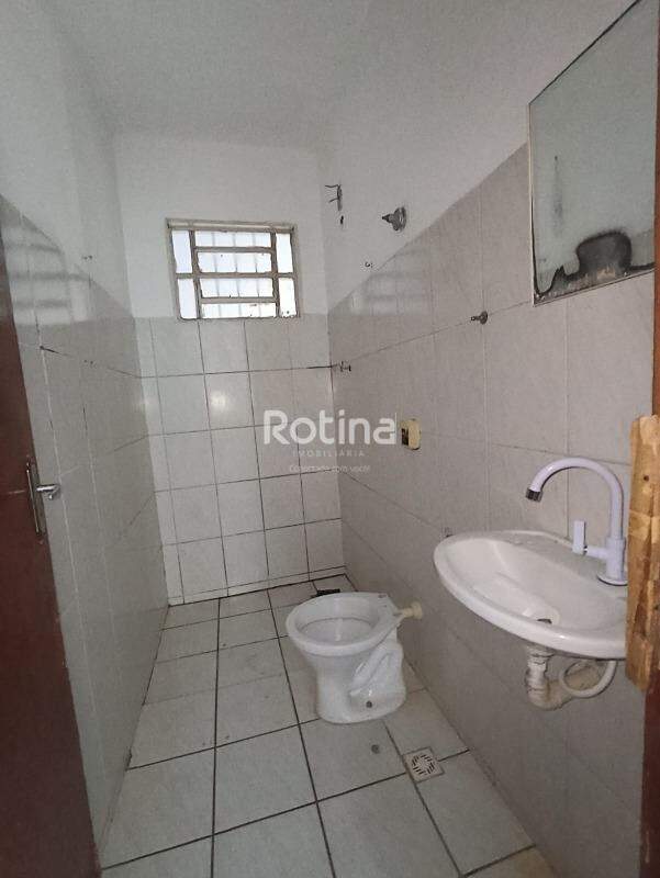 Casa à venda, 2 quartos em Uberlândia no bairro Luizote de Freitas no valor de R$ 250.000,00 - Rotina Imobiliária: 