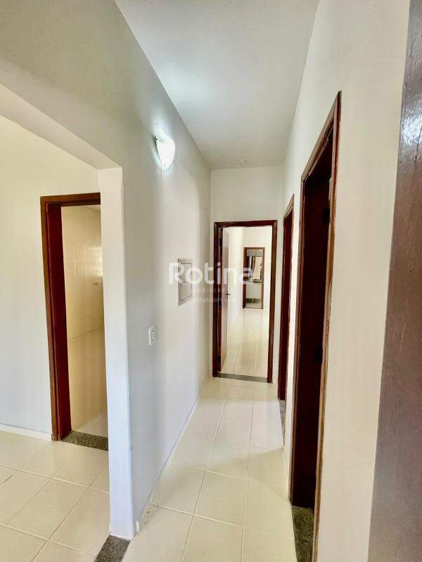 Casa Condomínio Fechado à venda, 3 quartos em Uberlândia no bairro Alto Umuarama no valor de R$ 695.000,00 - Rotina Imobiliária: 