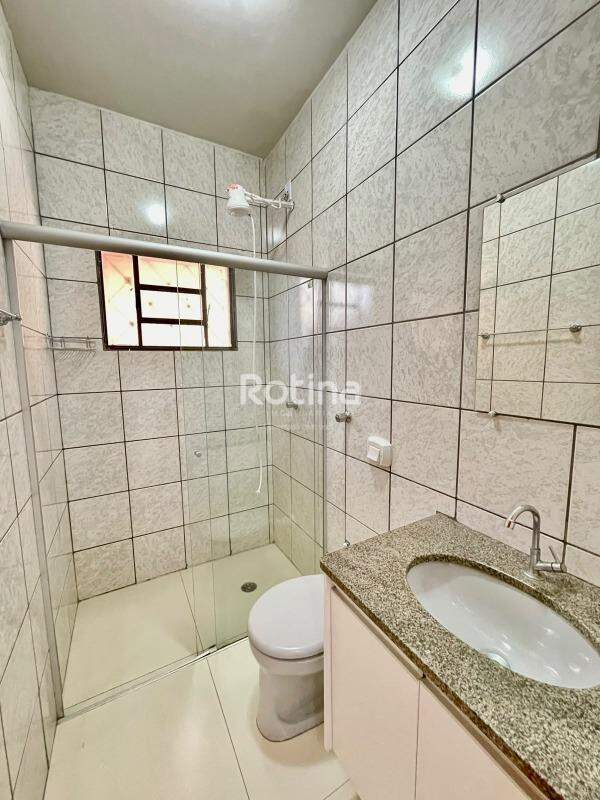 Casa Condomínio Fechado à venda, 3 quartos em Uberlândia no bairro Alto Umuarama no valor de R$ 695.000,00 - Rotina Imobiliária: 