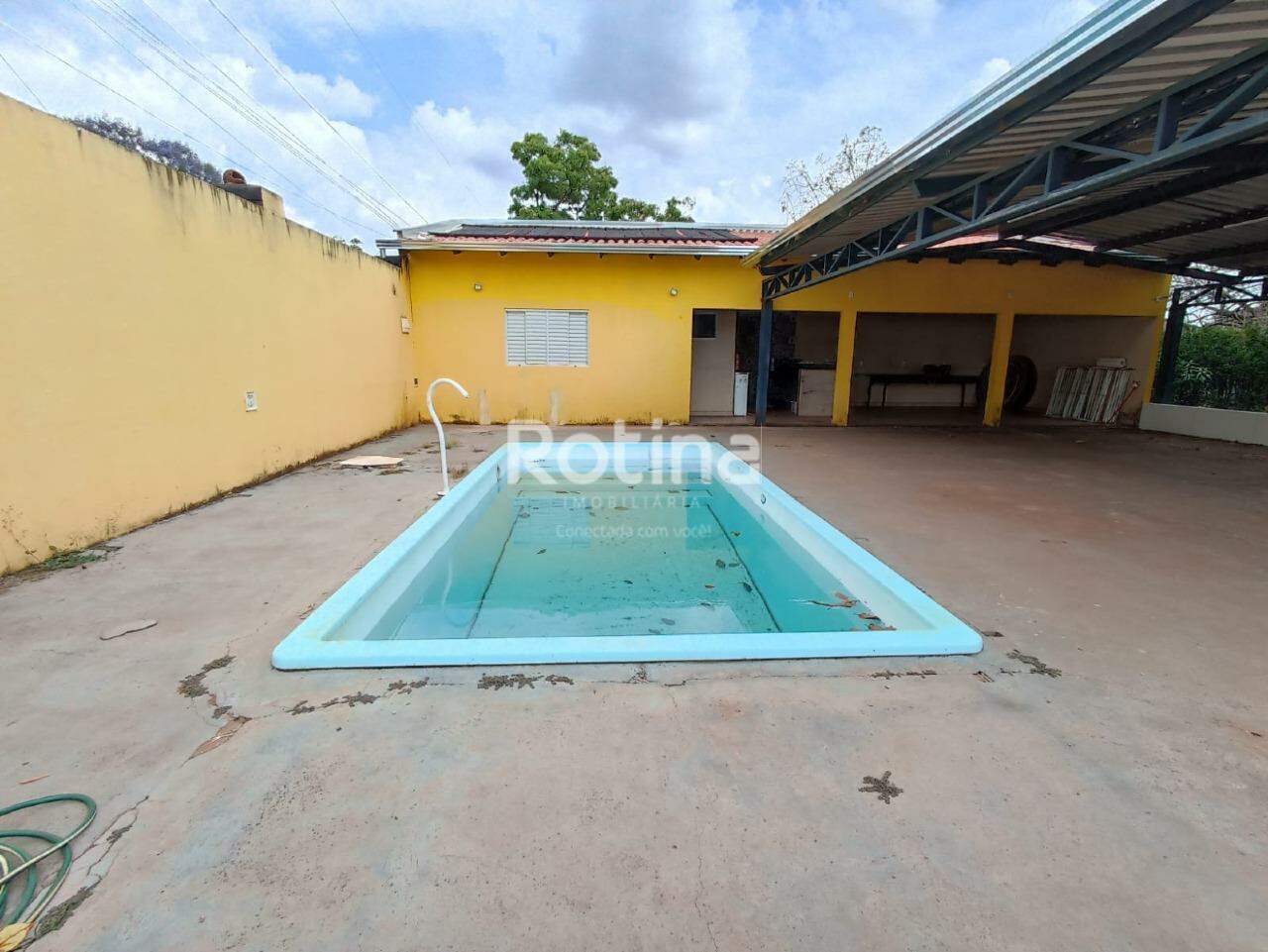 Chacara à venda, 3 quartos em Uberlândia no bairro Panorama no valor de R$ 1.800.000,00 - Rotina Imobiliária: 