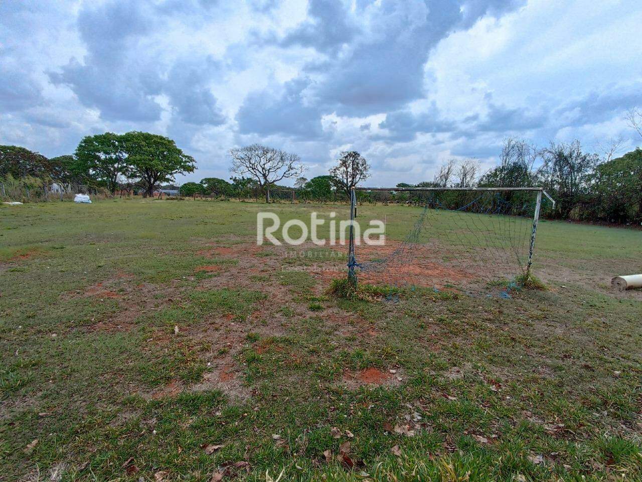 Chacara à venda, 3 quartos em Uberlândia no bairro Panorama no valor de R$ 1.800.000,00 - Rotina Imobiliária: 
