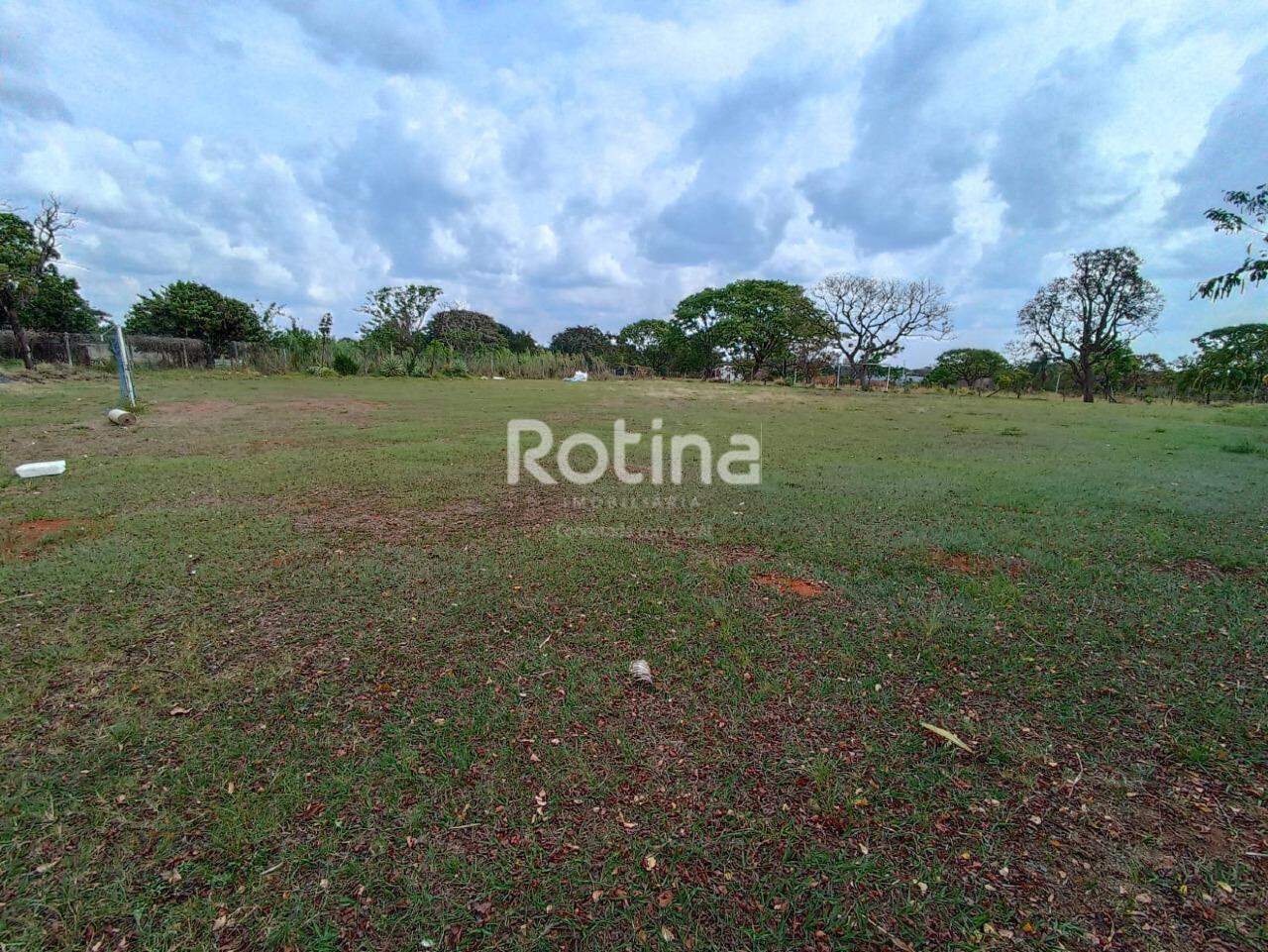 Chacara à venda, 3 quartos em Uberlândia no bairro Panorama no valor de R$ 1.800.000,00 - Rotina Imobiliária: 
