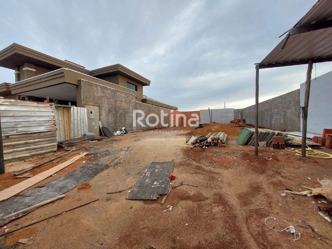 Terreno Condomínio Fechado à venda, em Uberlândia no bairro Novo Mundo no valor de R$ 380.000,00 - Rotina Imobiliária: 