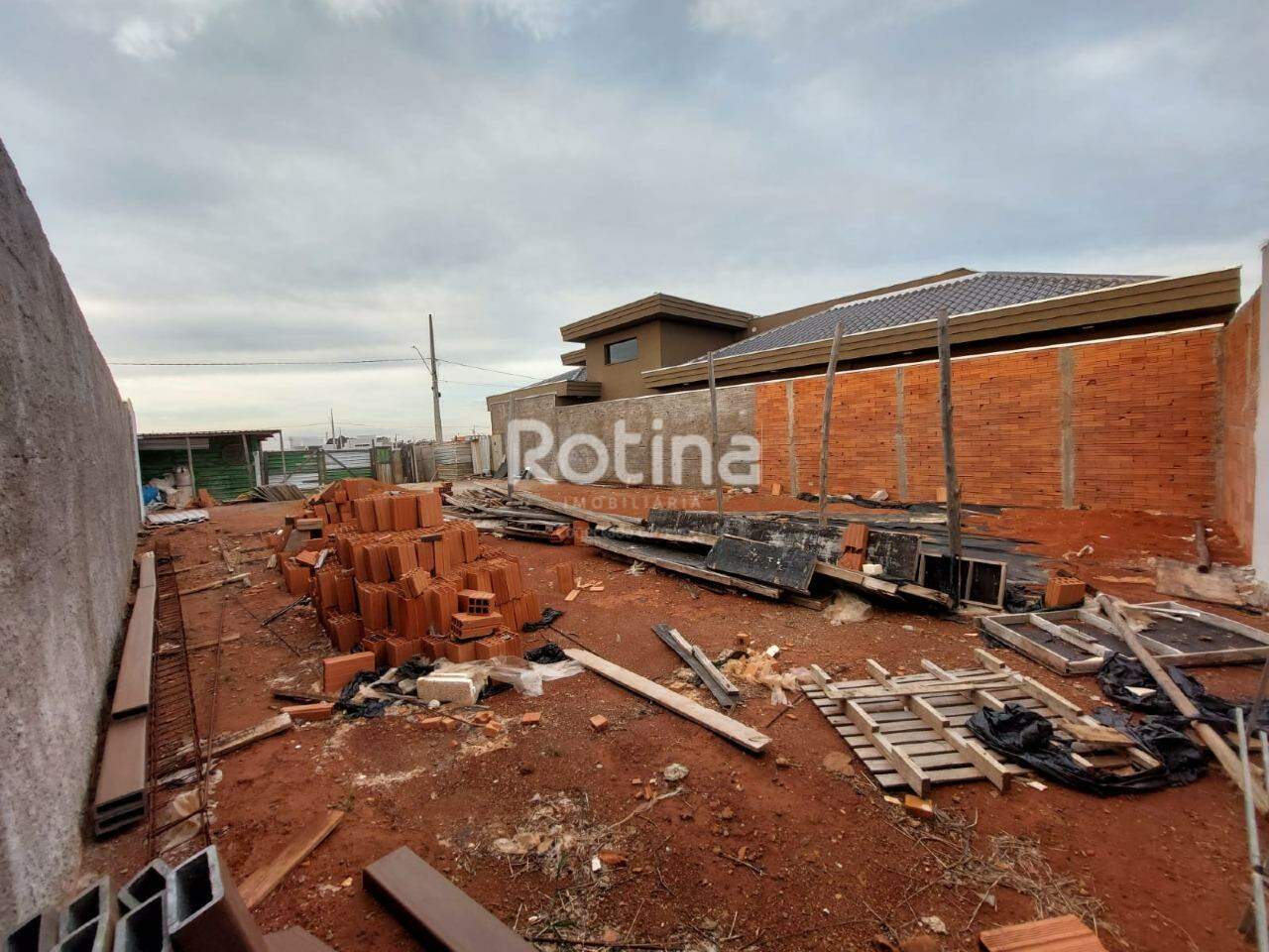 Terreno Condomínio Fechado à venda, em Uberlândia no bairro Novo Mundo no valor de R$ 380.000,00 - Rotina Imobiliária: 