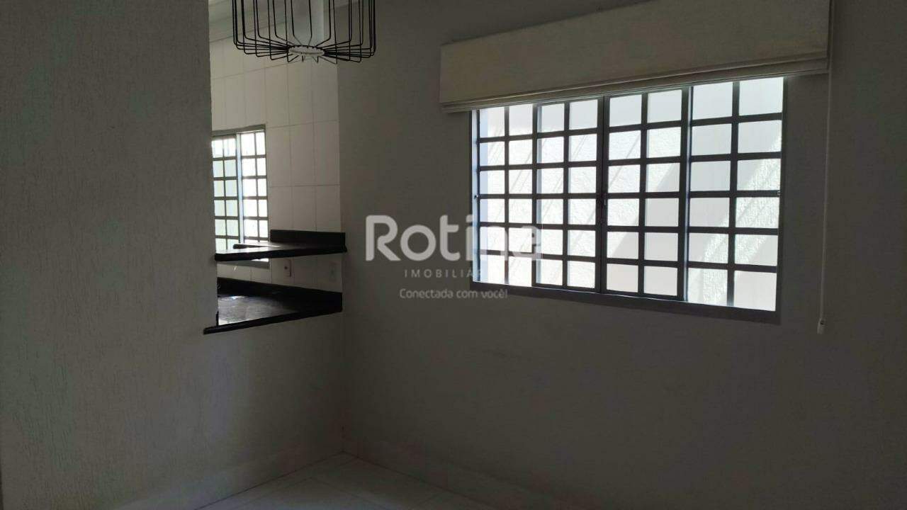 Casa para alugar, 3 quartos em Uberlândia no bairro Santa Rosa no valor de R$ 4.500,00 - Rotina Imobiliária: 
