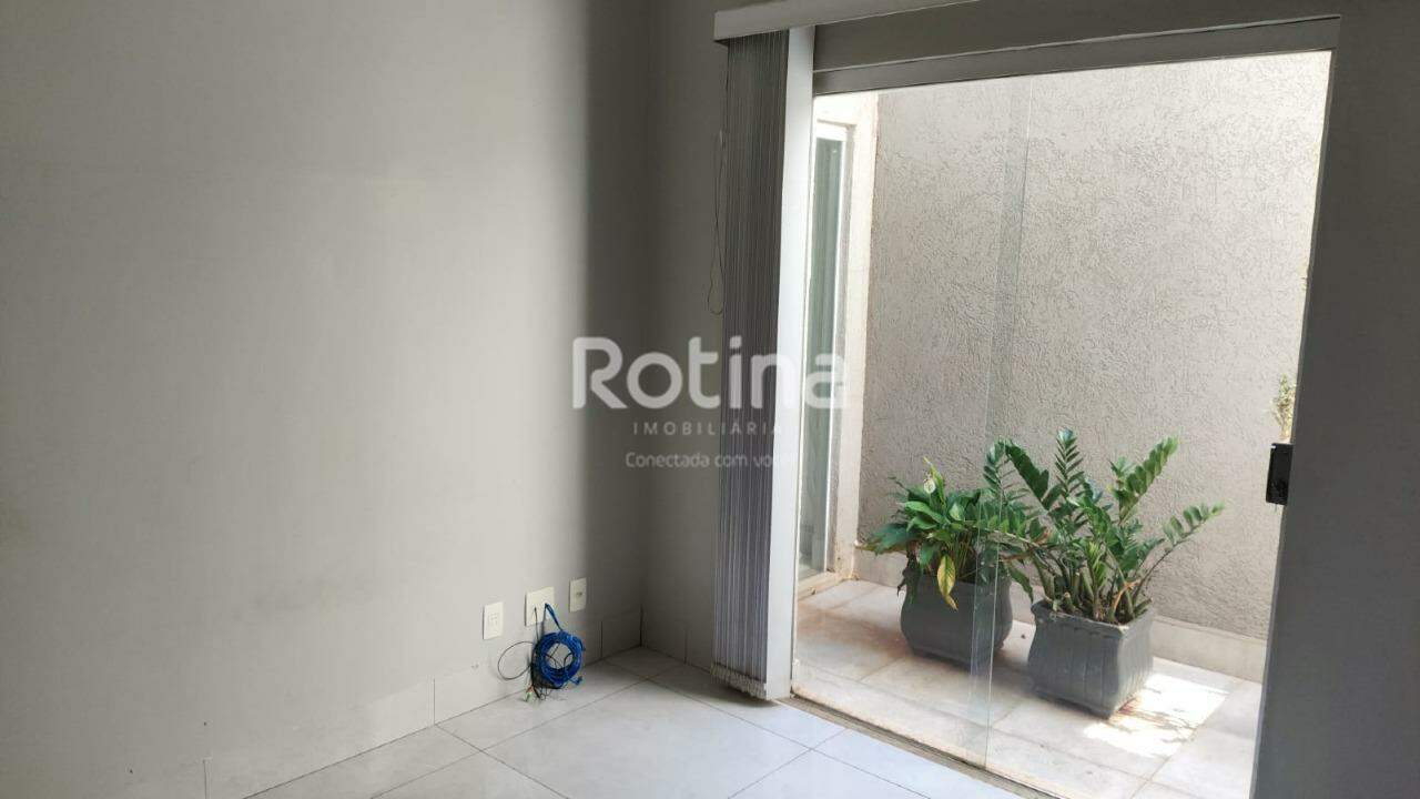 Casa para alugar, 3 quartos em Uberlândia no bairro Santa Rosa no valor de R$ 4.500,00 - Rotina Imobiliária: 