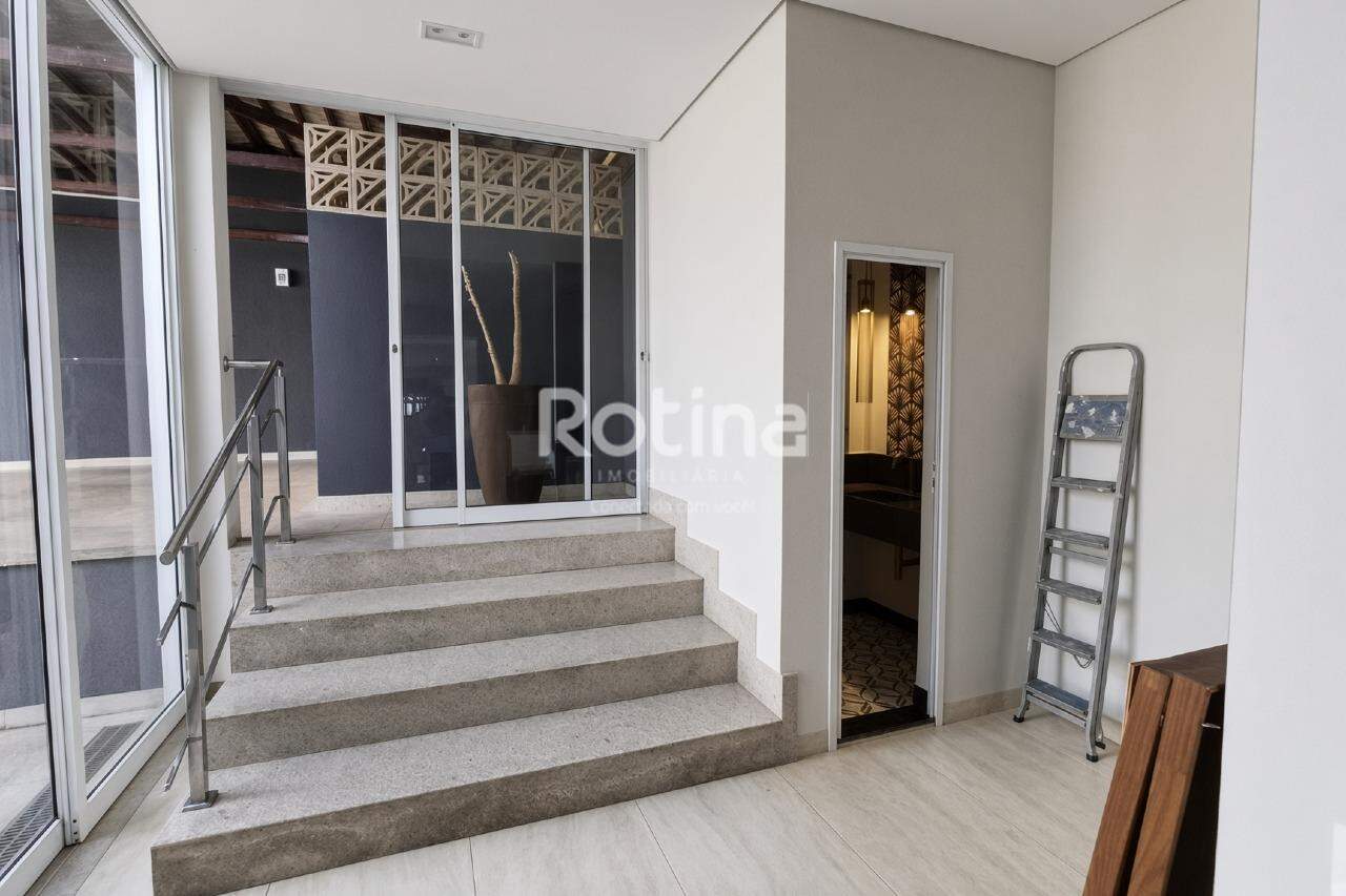 Casa à venda, 3 quartos em Uberlândia no bairro Jaraguá no valor de R$ 990.000,00 - Rotina Imobiliária: 