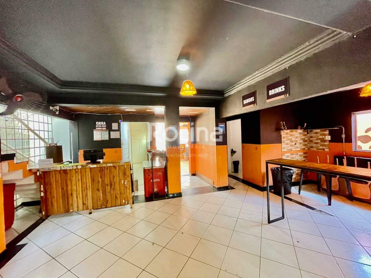 Casa Comercial à venda, 2 quartos em Uberlândia no bairro Vigilato Pereira no valor de R$ 1.400.000,00 - Rotina Imobiliária: 