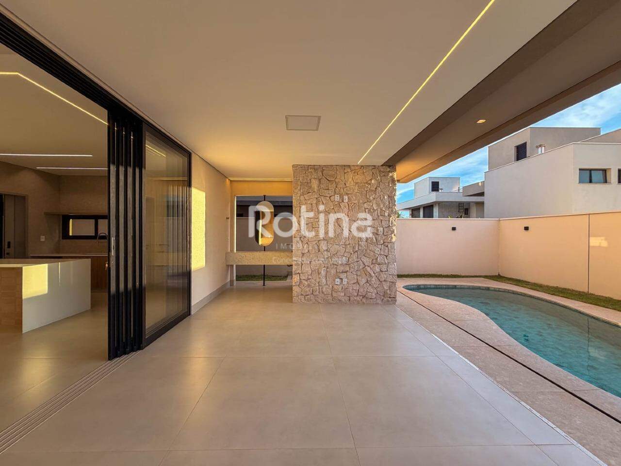 Casa Condomínio Fechado à venda, 4 quartos em Uberlândia no bairro Jardim Sul no valor de R$ 4.000.000,00 - Rotina Imobiliária: 