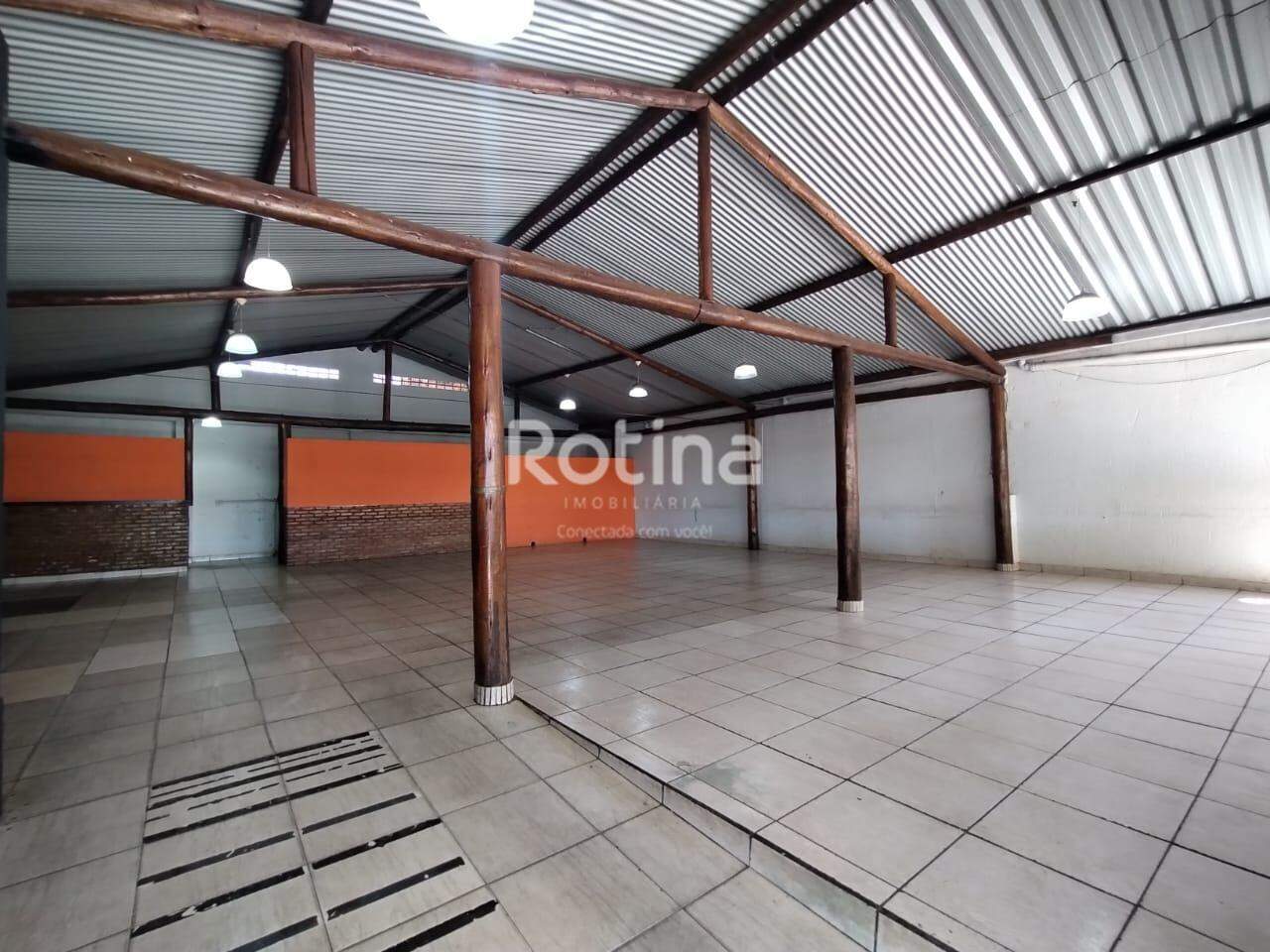 Casa para alugar, em Uberlândia no bairro Granada no valor de R$ 5.000,00 - Rotina Imobiliária: 