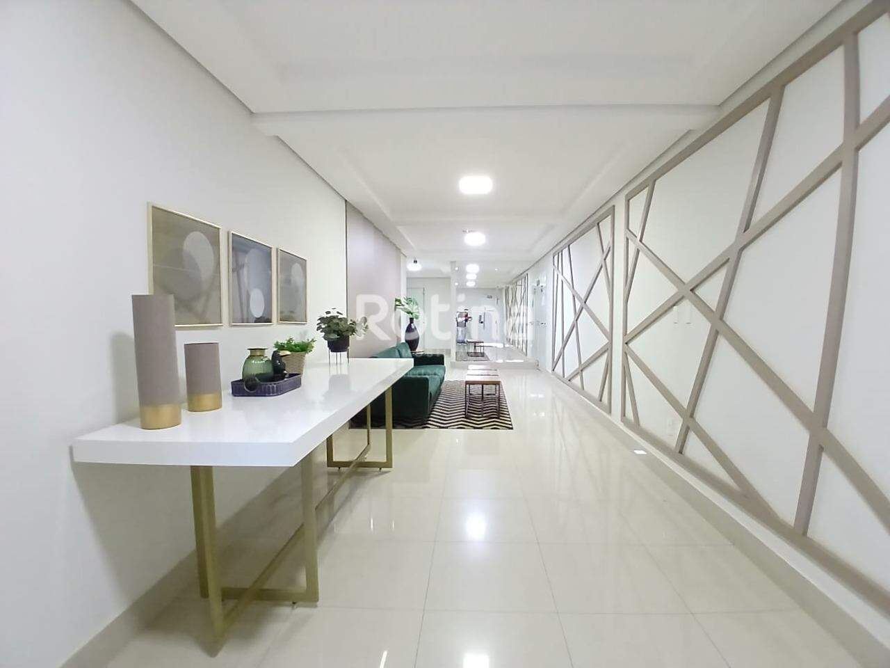 Apartamento para alugar, 3 quartos em Uberlândia no bairro Santa Mônica no valor de R$ 3.200,00 - Rotina Imobiliária: 