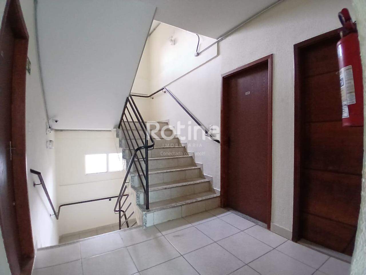 Apartamento para alugar, 3 quartos em Uberlândia no bairro Dona Zulmira no valor de R$ 1.370,00 - Rotina Imobiliária: 
