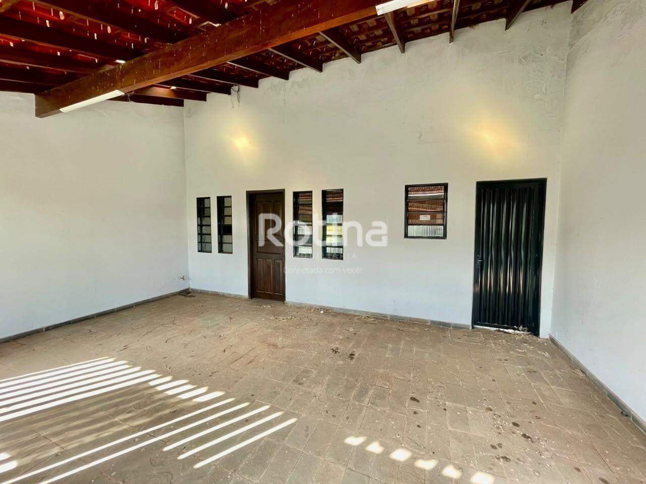 Casa à venda, 4 quartos em Uberlândia no bairro Nossa Senhora das Graças no valor de R$ 500.000,00 - Rotina Imobiliária: 