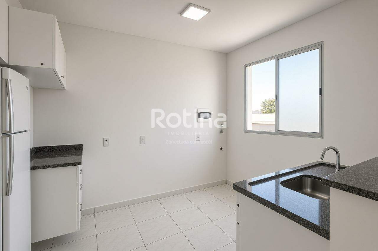 Apartamento à venda, 2 quartos em Uberlândia no bairro Chacaras Tubalina e Quartel no valor de R$ 160.000,00 - Rotina Imobiliária: 