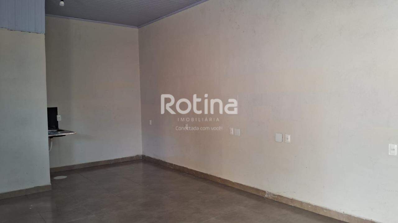 Comercial para alugar, em Uberlândia no bairro Osvaldo Rezende no valor de R$ 1.200,00 - Rotina Imobiliária: 