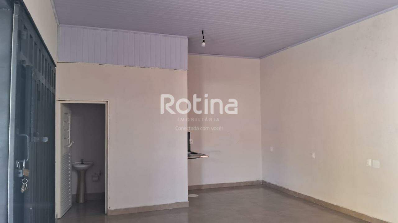 Comercial para alugar, em Uberlândia no bairro Osvaldo Rezende no valor de R$ 1.200,00 - Rotina Imobiliária: 