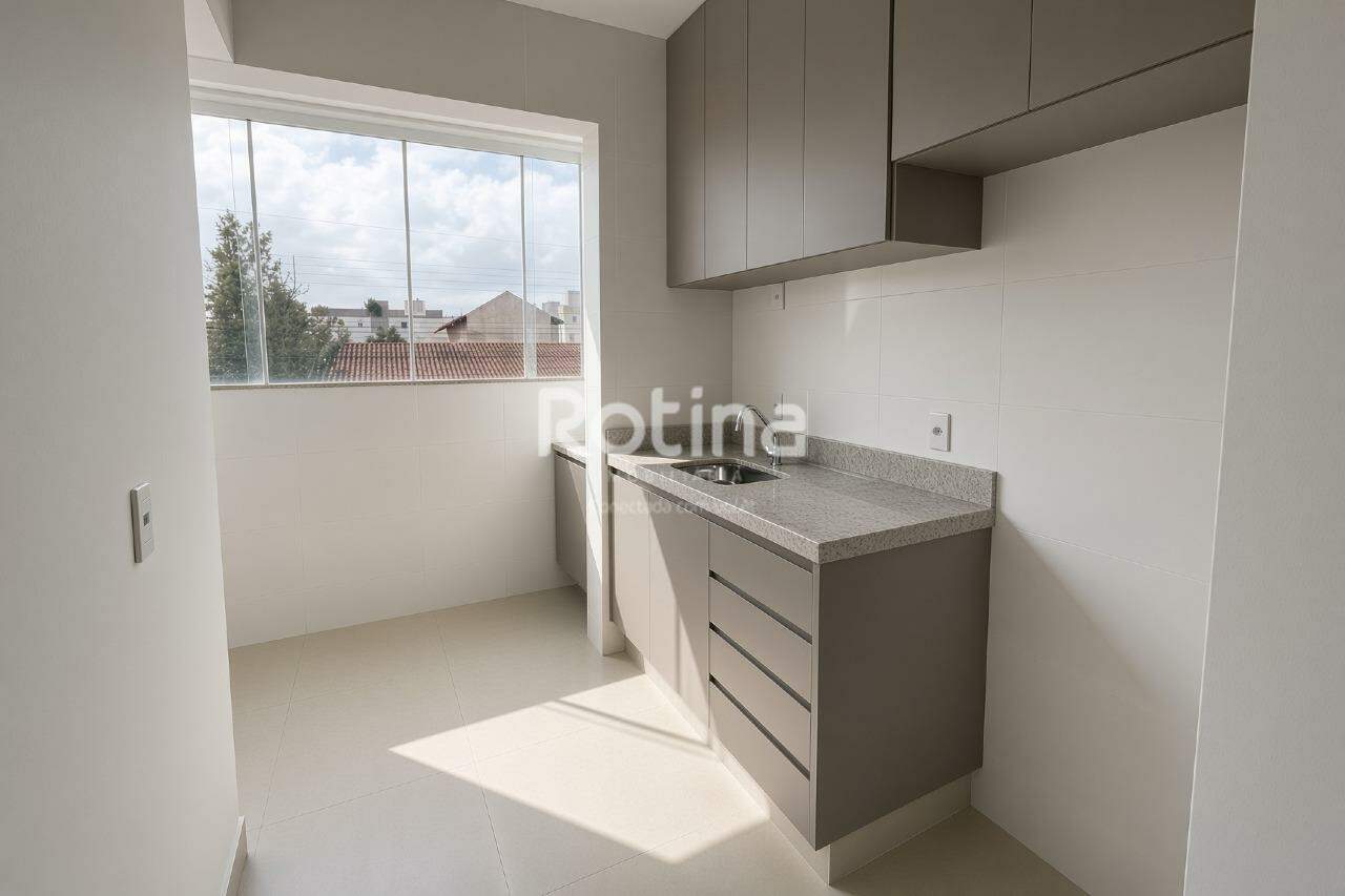 Apartamento à venda, em Uberlândia no bairro Santa Mônica no valor de R$ 360.000,00 - Rotina Imobiliária: 
