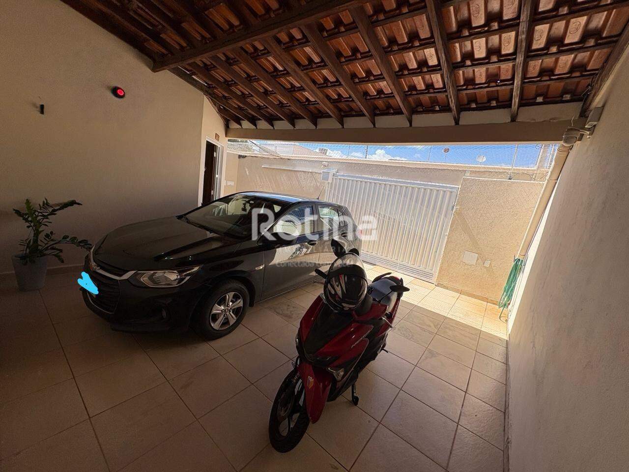 Casa à venda, 3 quartos em Uberlândia no bairro Santa Rosa no valor de R$ 650.000,00 - Rotina Imobiliária: 