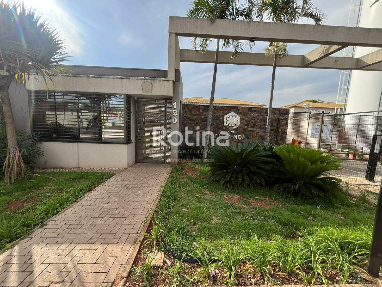 Apartamento para alugar, 2 quartos em Uberlândia no bairro Pacaembu no valor de R$ 1.300,00 - Rotina Imobiliária: 