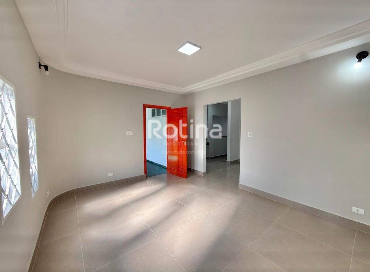 Casa à venda, 3 quartos em Uberlândia no bairro São Jorge no valor de R$ 450.000,00 - Rotina Imobiliária: 