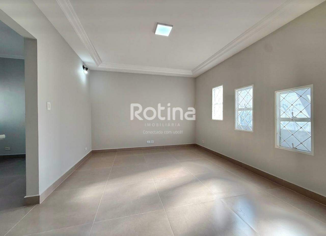 Casa à venda, 3 quartos em Uberlândia no bairro São Jorge no valor de R$ 450.000,00 - Rotina Imobiliária: 
