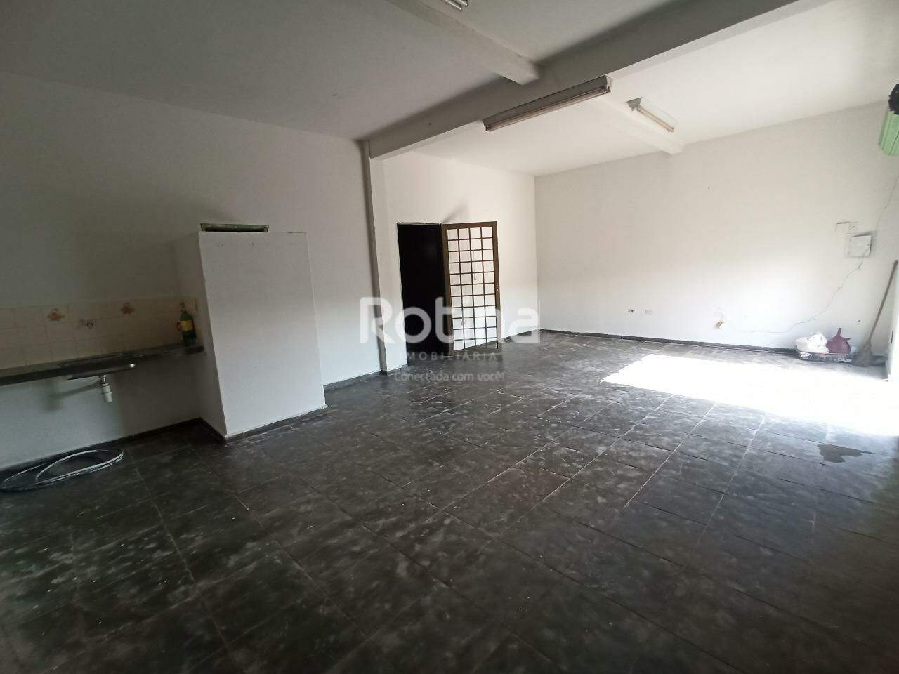 Loja para alugar, em Uberlândia no bairro Santa Mônica no valor de R$ 1.200,00 - Rotina Imobiliária: 