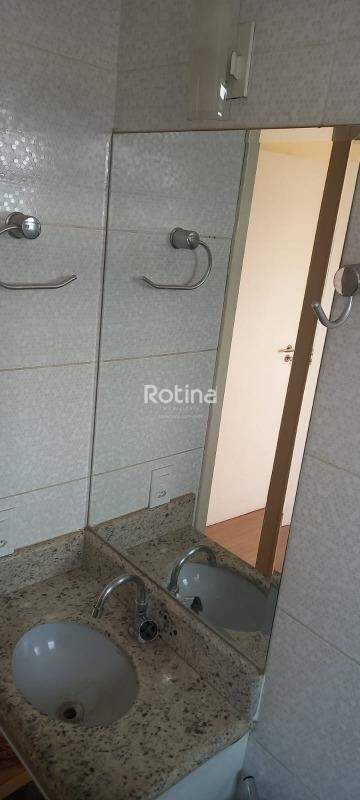 Apartamento à venda, 2 quartos em Uberlândia no bairro Chacaras Tubalina e Quartel no valor de R$ 180.000,00 - Rotina Imobiliária: 