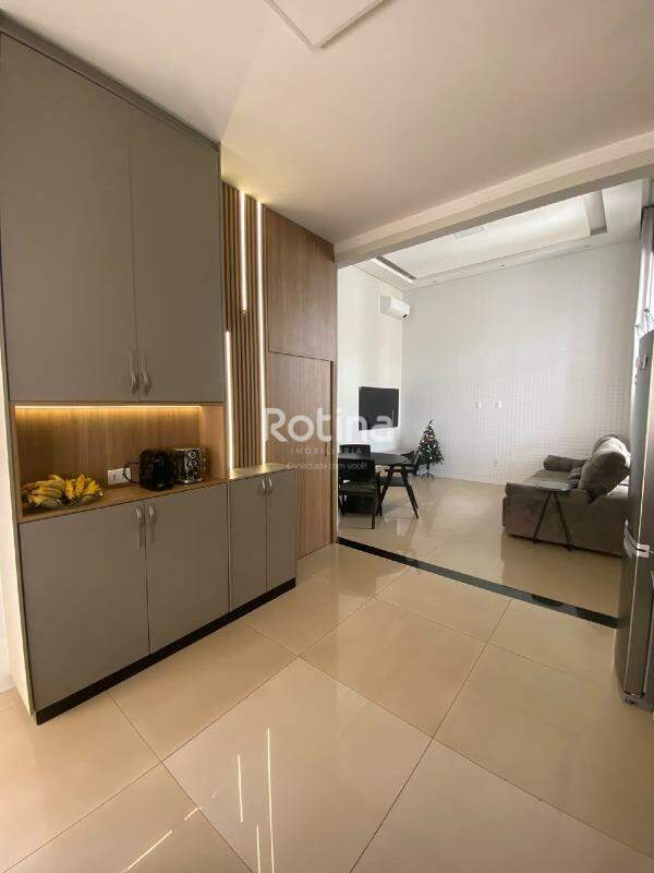 Casa à venda, 4 quartos em Uberlândia no bairro Jardim Patrícia no valor de R$ 960.000,00 - Rotina Imobiliária: 